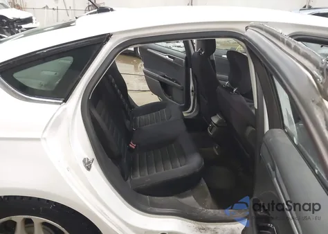 2014 Ford Fusion Se z USA, uszkodzony, nr VIN 3FA6P0H76ER221400